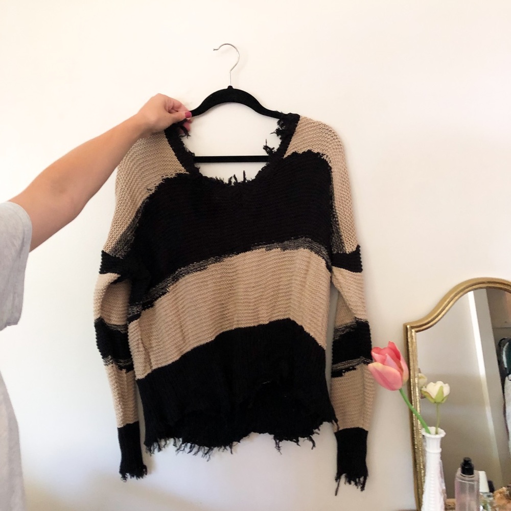 {SOLD} Knit Fringy Sweater